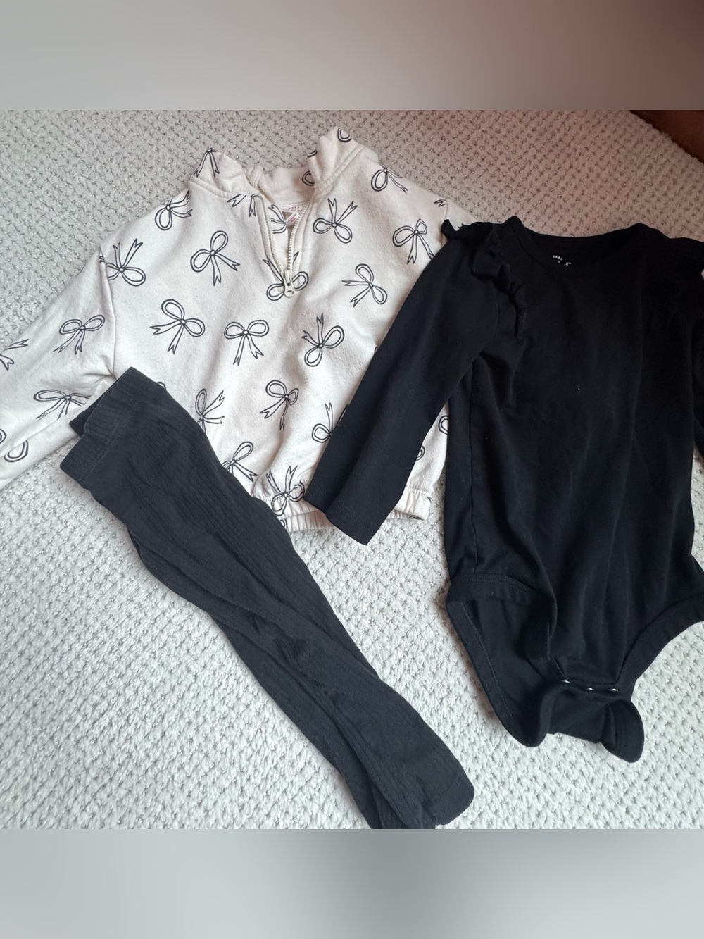 18 Month Baby Girl Outfit Bundle (Cat and Jack/Carters) - Picture 4 of 5